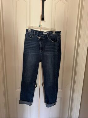 Women's Dark Blue Boyfriend Jeans — Casual Rolled Hem